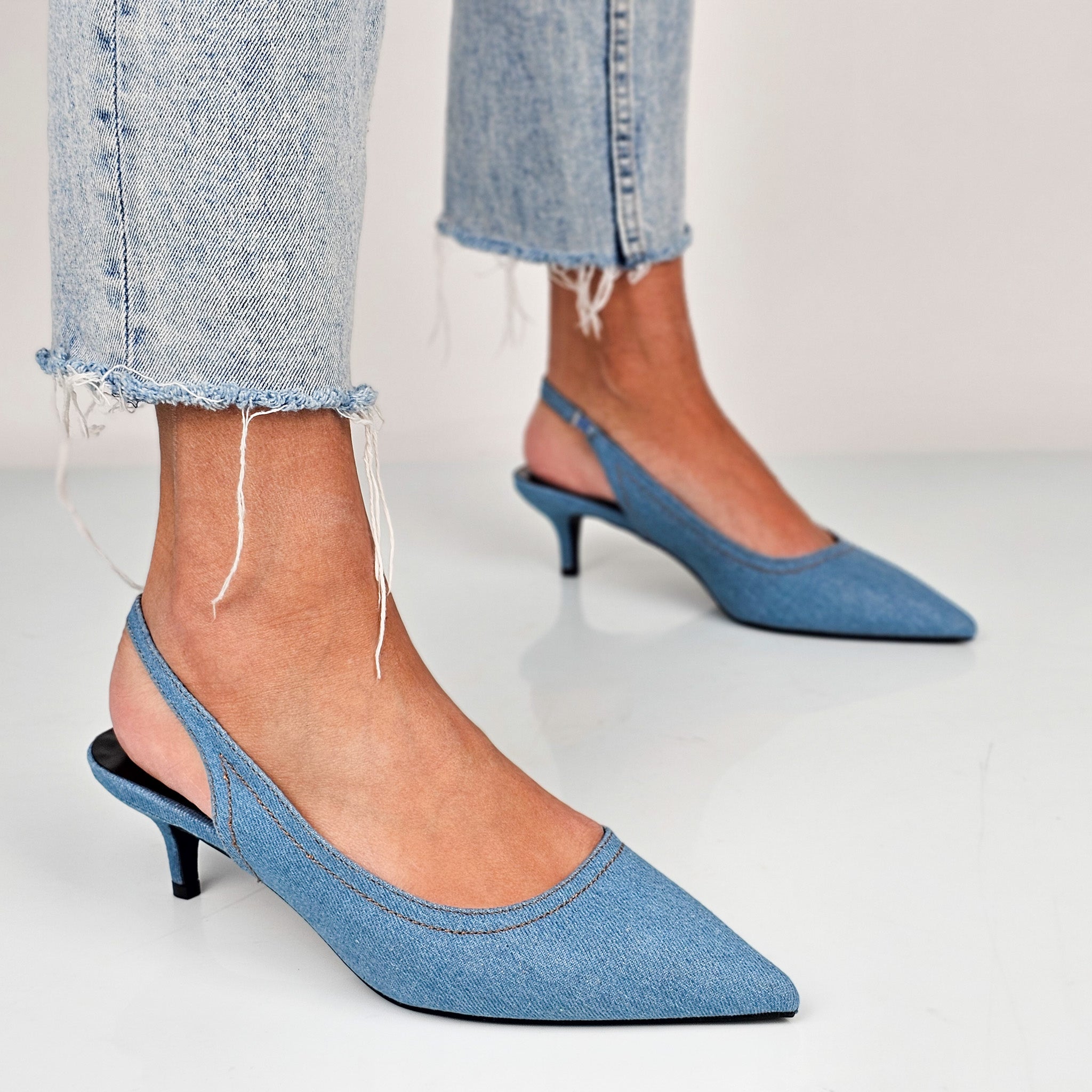 Alicia - Decollette Slingback